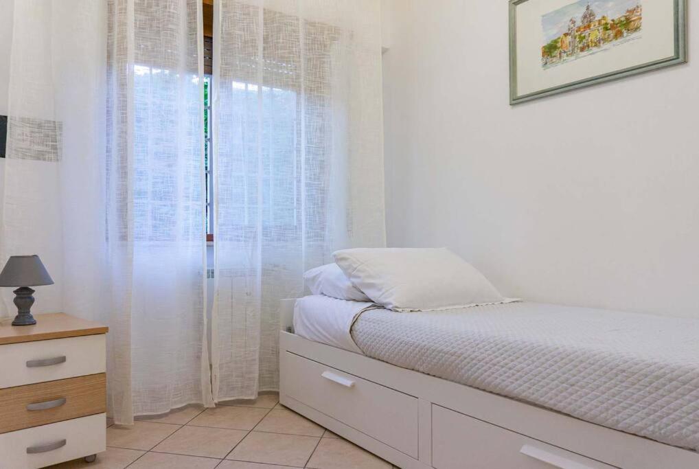 Cipro Nuovissimo Appartamento Posizione Strategica Rome Bagian luar foto