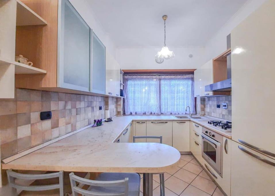Cipro Nuovissimo Appartamento Posizione Strategica Rome Bagian luar foto